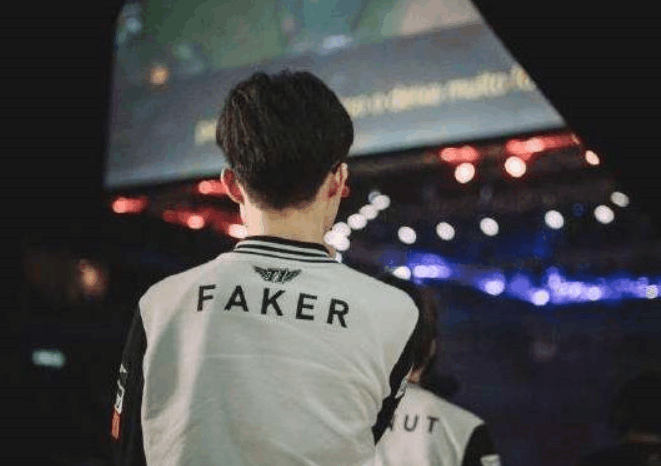 官方微博宣布夏季赛主场套餐：售价2888元，今晚开售