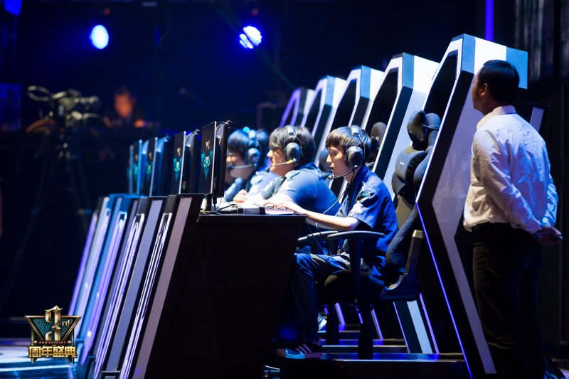 全明星颁奖盛典部分奖项汇总：EDG成最大赢家